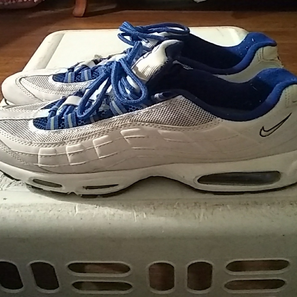 Nike Air Max Size 9